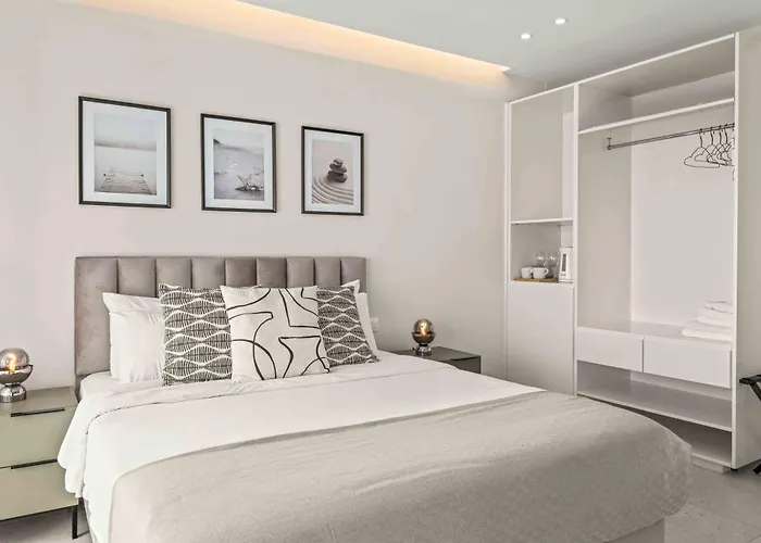 Phaedrus Living: Seaside Residences 02 Appartamento Limisso